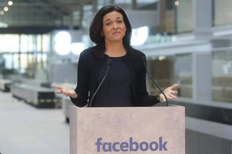 sheryl sandberg facebook paris